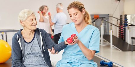 Hanteltraining Geriatrische Reha