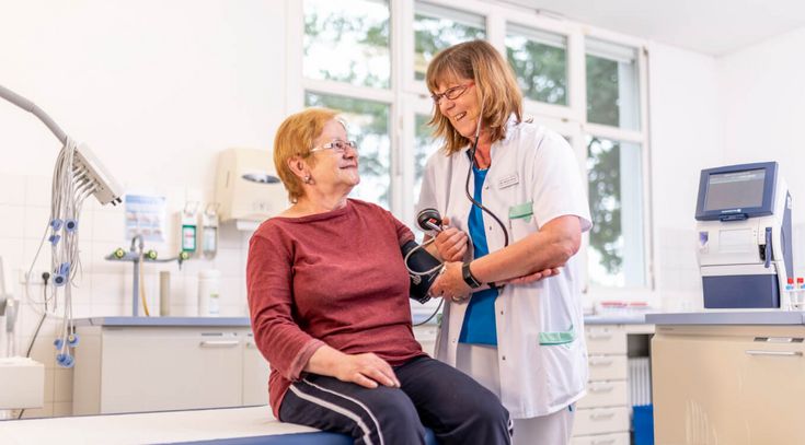 Blutdruckmessung geriatrische Reha