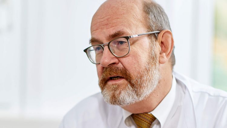Dr. med. Franz van Erckelens
