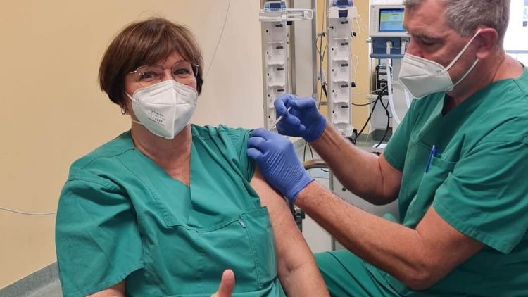 Startschuss für die Corona-Impfungen im Herzzentrum Coswig