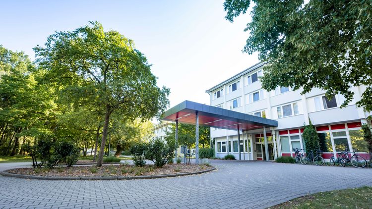 Wenn das Gehen zur Qual wird: Lebensqualität durch spezialisierte Reha verbessern