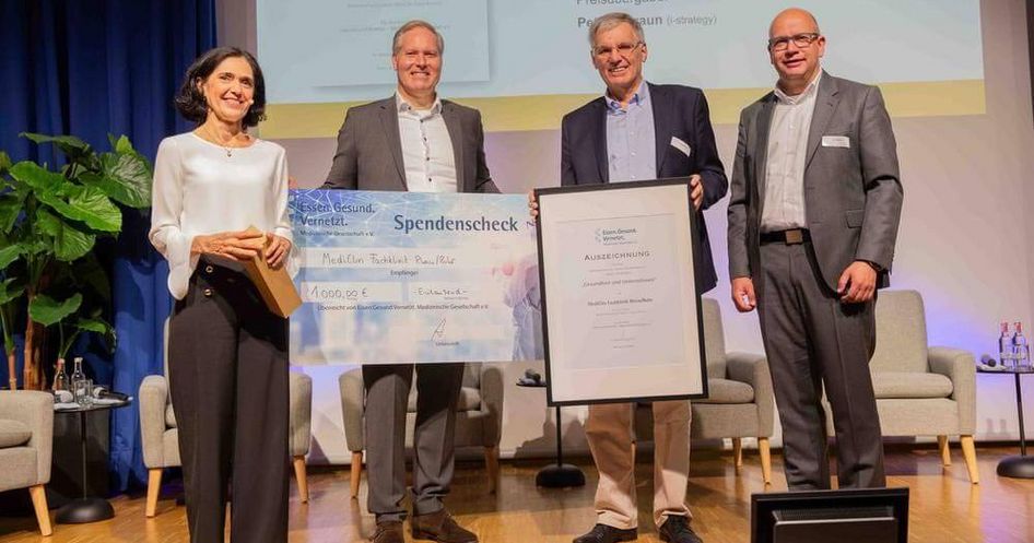 Preisverleihung MEDICLIN erhält eine Auszeichnung für MEDICLIN Reha Research