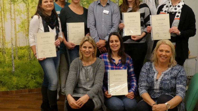 Therapeutische Waldbadebegleiter – Sechs mal mit „sehr gut“ abgeschlossen