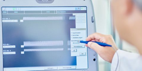 Defibrillation und Kardioversion