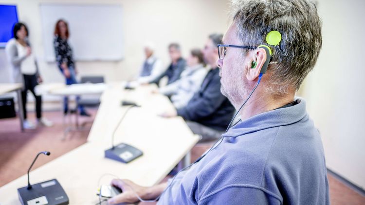 Zurück in den Beruf – trotz Tinnitus und Hörschädigung