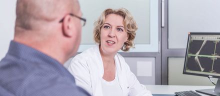 Interview: Wenn das Kunstgelenk ausgetauscht werden muss