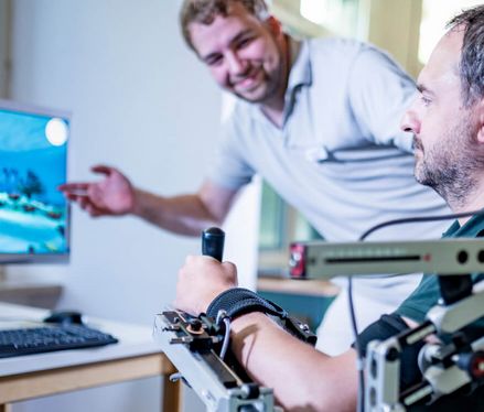 Neurologische Reha: Phasen, Ziele & Behandlung