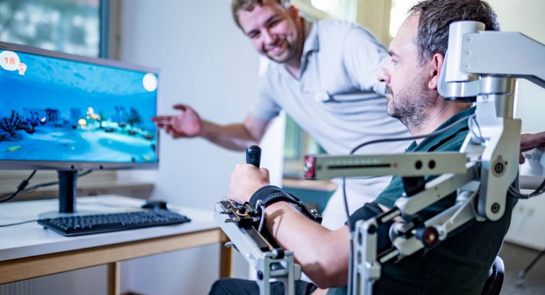 Neurologische Reha: Behandlung & Ziele