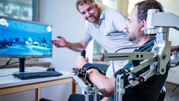 Neurologische Reha: Behandlung & Ziele