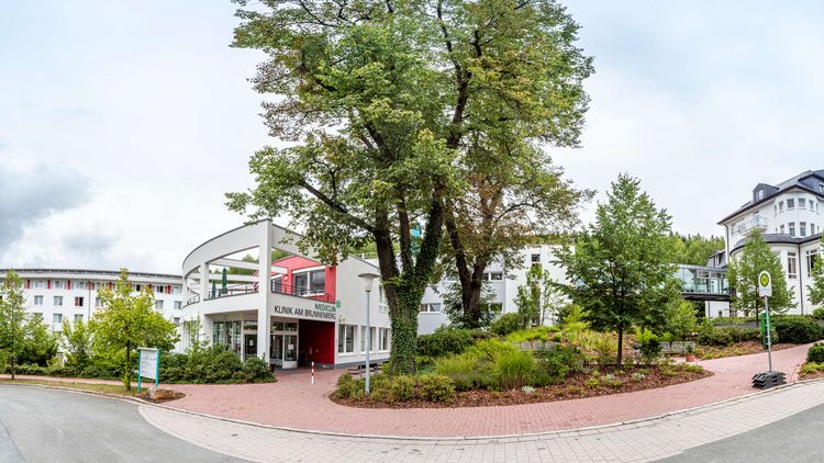Fünf Mitarbeiter der Klinik positiv getestet