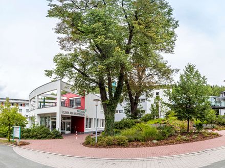 Fünf Mitarbeiter der Klinik positiv getestet