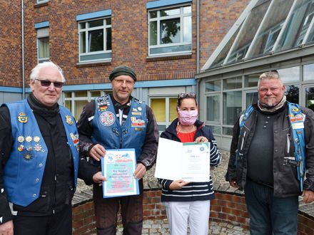 Knatternder Motorrad-Besuch