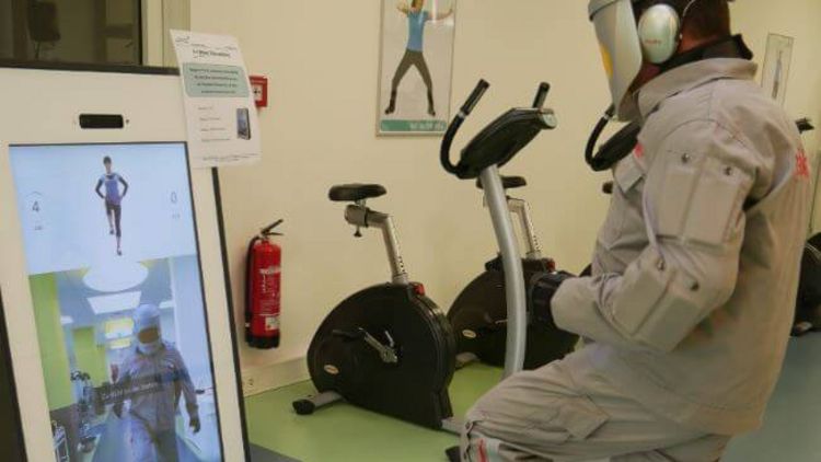 Von Altersanzug bis Schmerztherapie