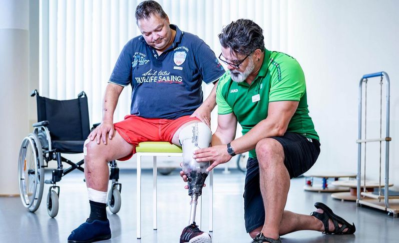 Leben mit Prothese: So hilft die Reha nach einer Amputation