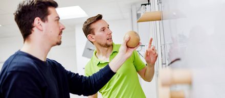 Stationäre Reha – Behandlung, Ablauf & Ziele Stationäre Reha – Behandlung, Ablauf & Ziele